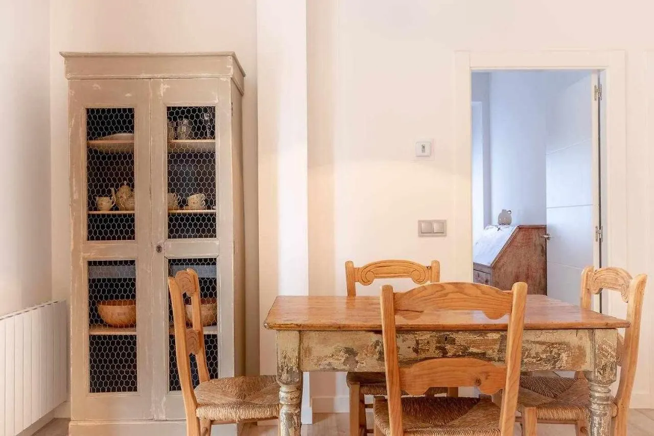 Apartamento Kuia En Gran Bilbao Con Terraza Y Vistas A Un Parque Basauri 0*,  Spain